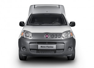 Vista frontal da Fiat Fiorino