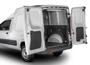 Espaço interno da Fiat Fiorino