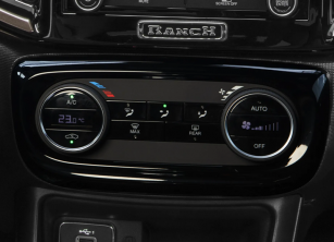 Detalhes do interior da Fiat Strada