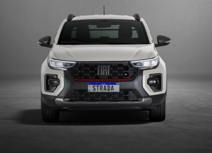 Vista frontal da Fiat Strada