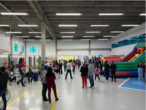 Domingo com as crianças na Luson