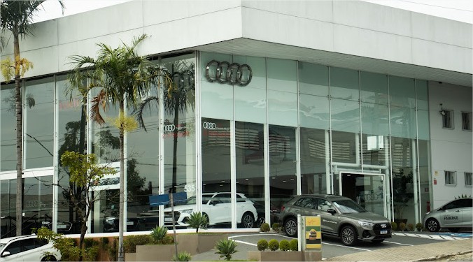 Audi Center Mogi