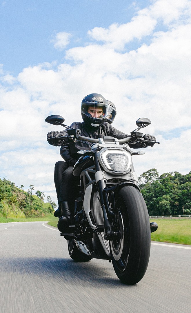 banner XDiavel S