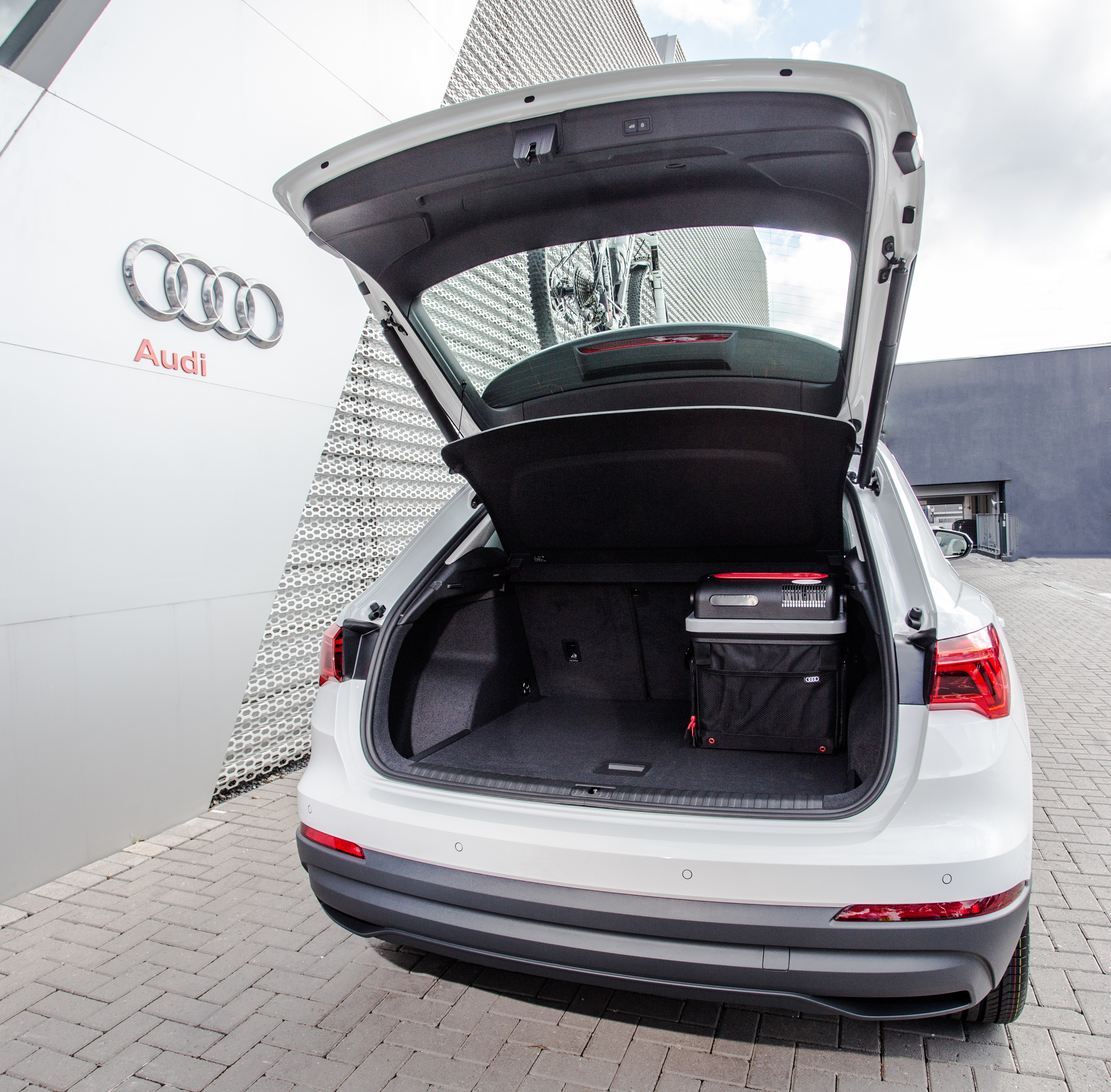 Caixa Térmica Termo Elétrica 20l (4M8065402)