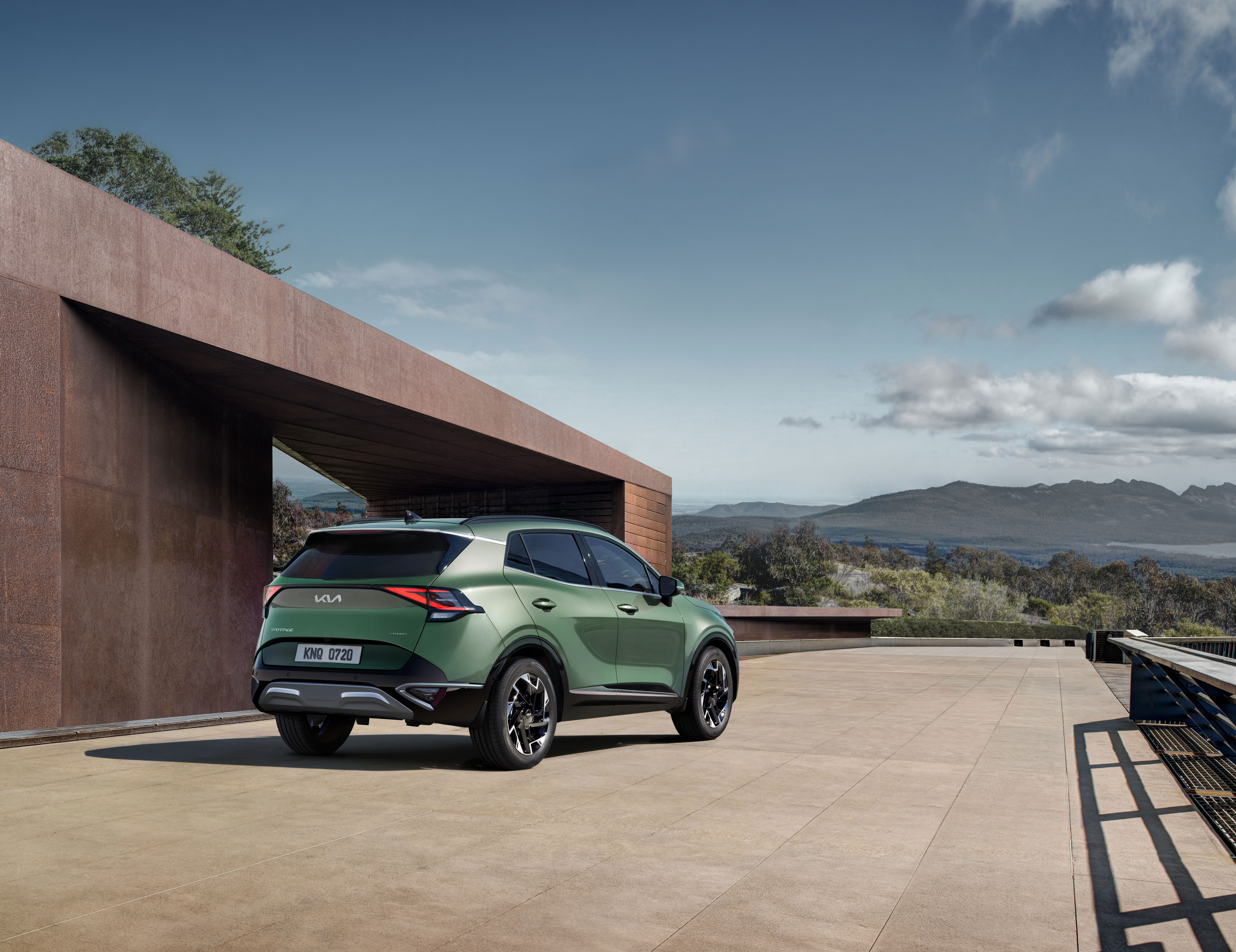 Como funciona um carro híbrido?