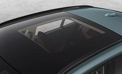 Teto de vidro panorâmico.