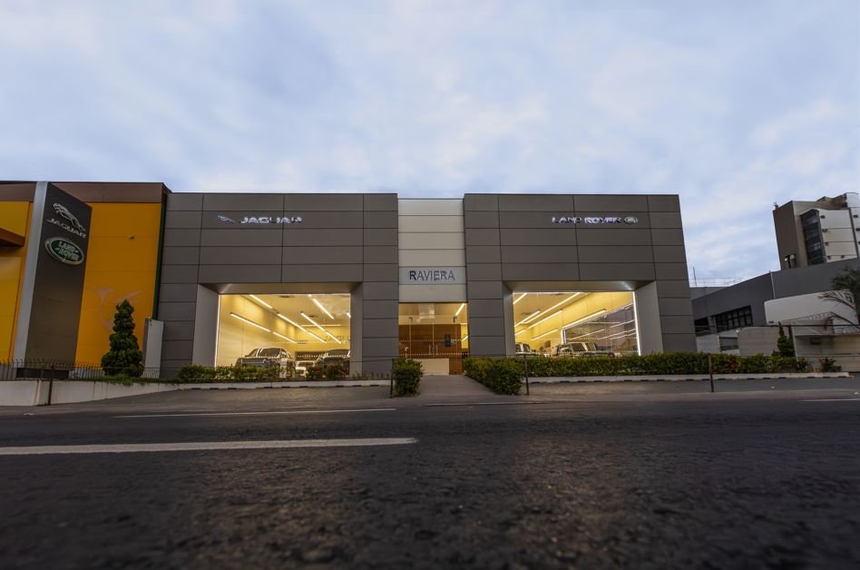 RAVIERA LAND ROVER | Vitória - ES