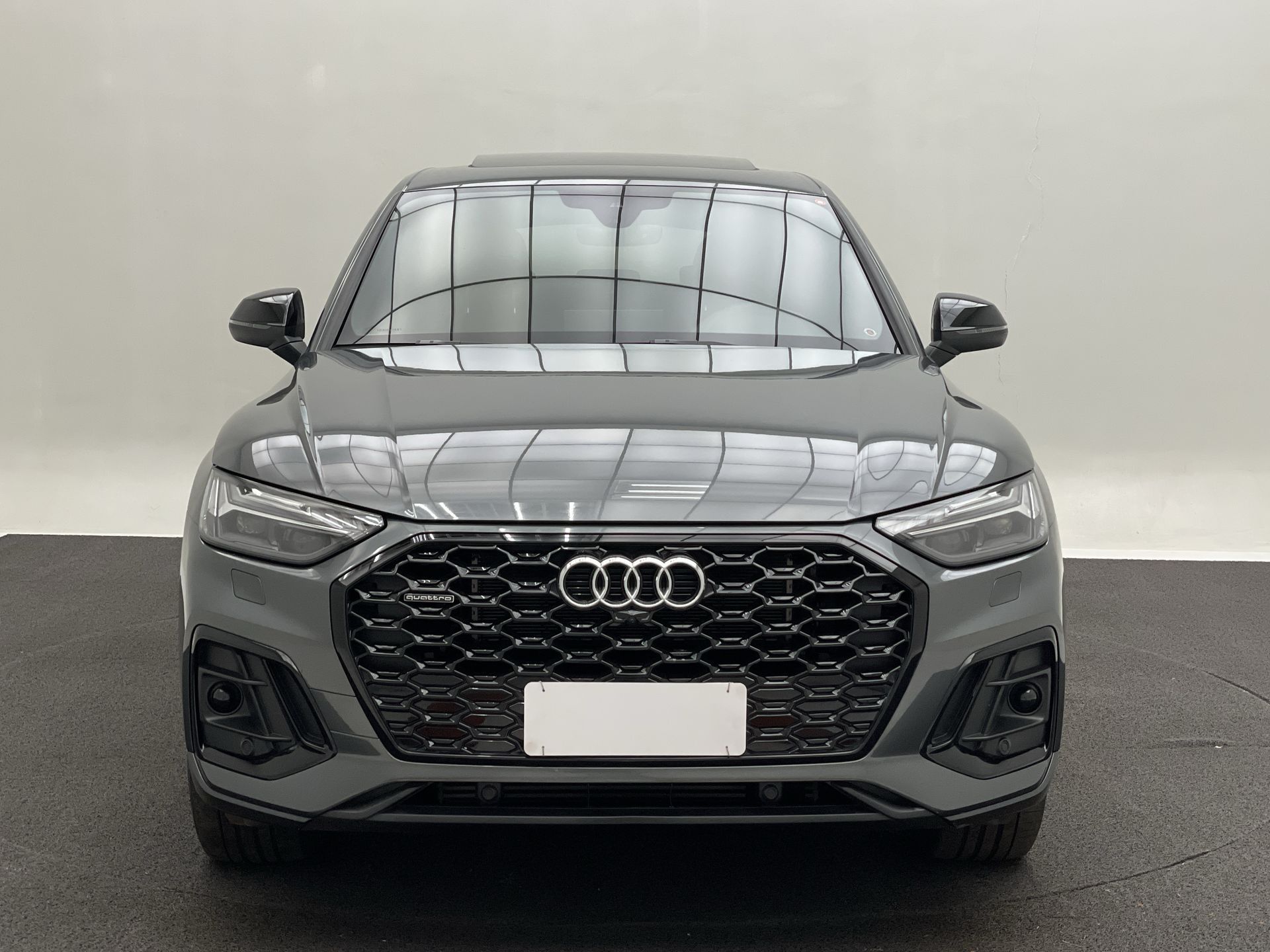 Audi-Q5-Q5 SB P Black. 2.0 TFSIe S.Tr. Qt (Hib.)