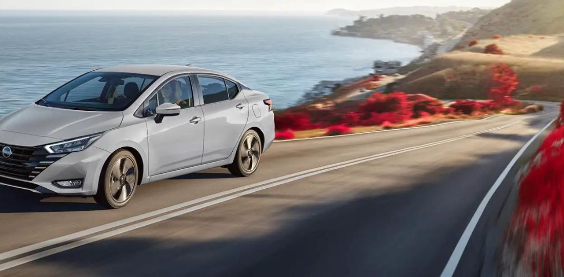 Carros Econômicos e de Desempenho: Como o Nissan Versa se Destaca no Brasil