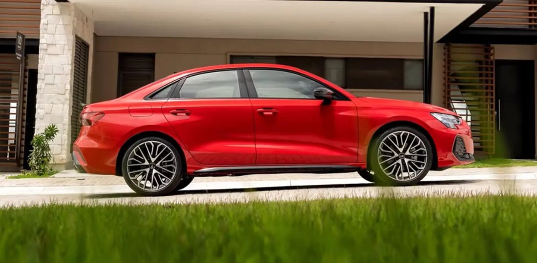 Novo Audi A3 Sedan 2025 à pronta entrega em Belo Horizonte: Design e desempenho impecáveis
