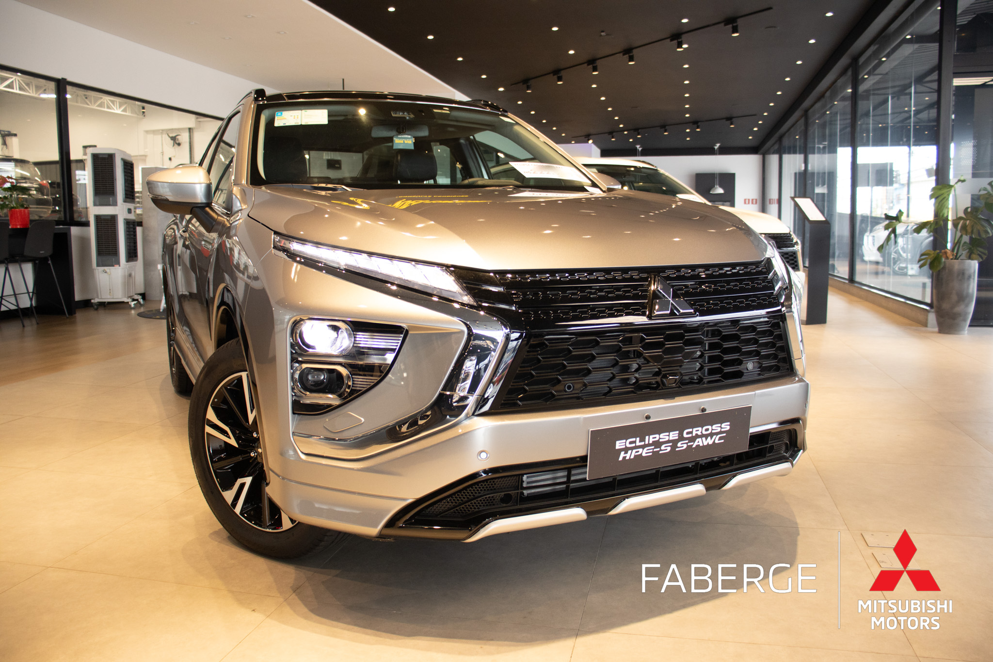 Eclipse Cross HPE-S 1.5 AWC 165cv Aut.