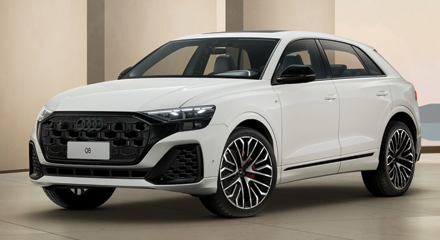 Q8 Performance Black  25/26