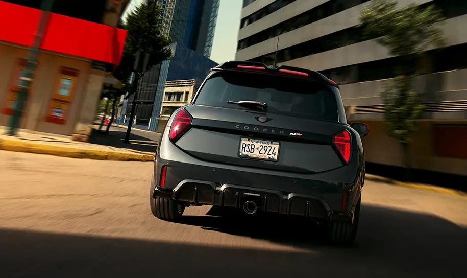 NASCIDO NAS PISTAS PARA GANHAR O MUNDO.