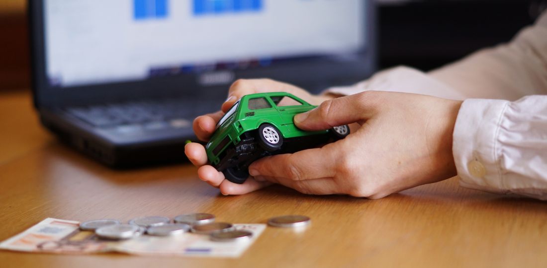   como e feito o reajuste das parcelas do consorcio de carros? 