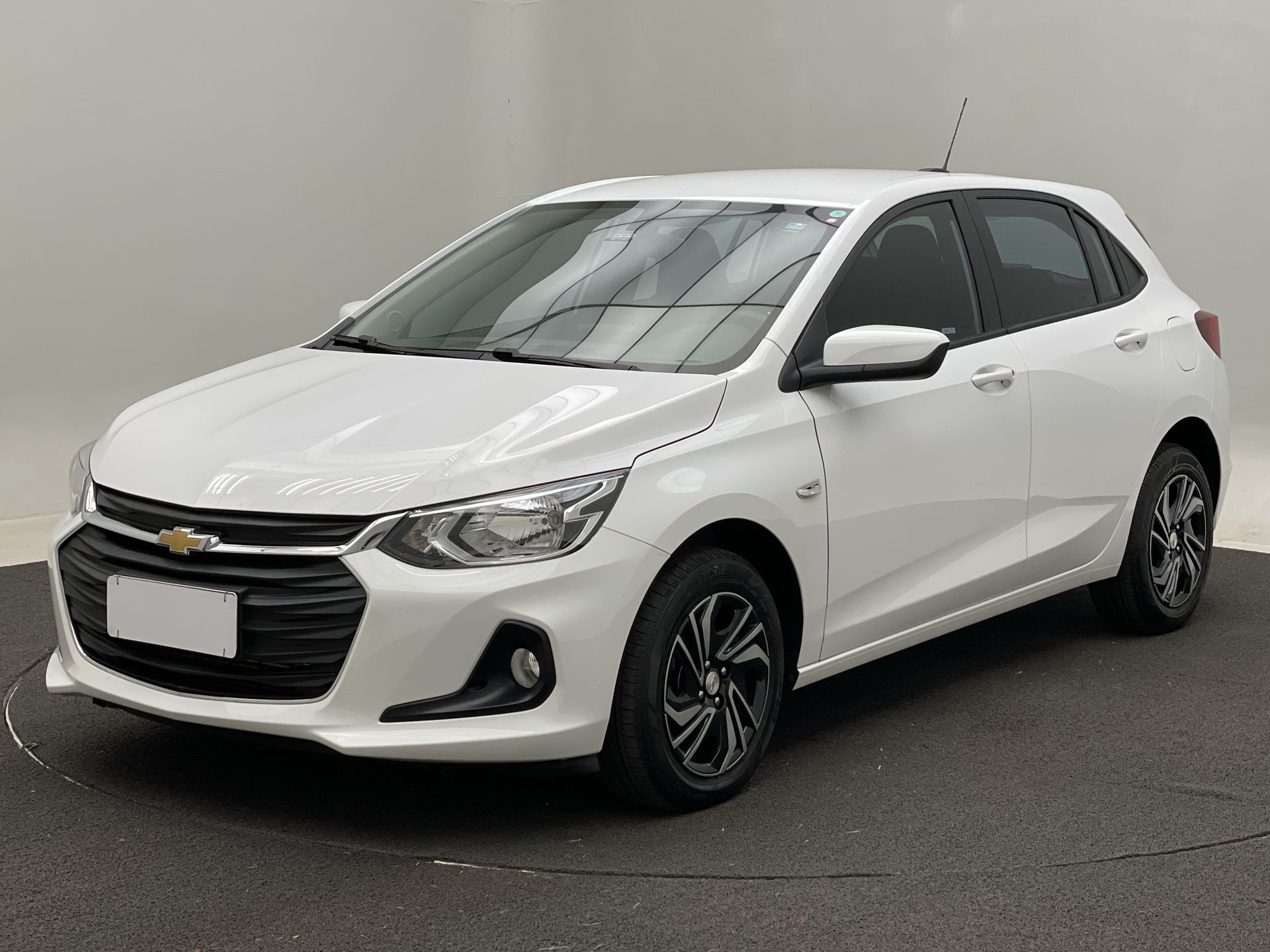 ONIX HATCH LT 1.0 12V TB Flex 5p Mec.