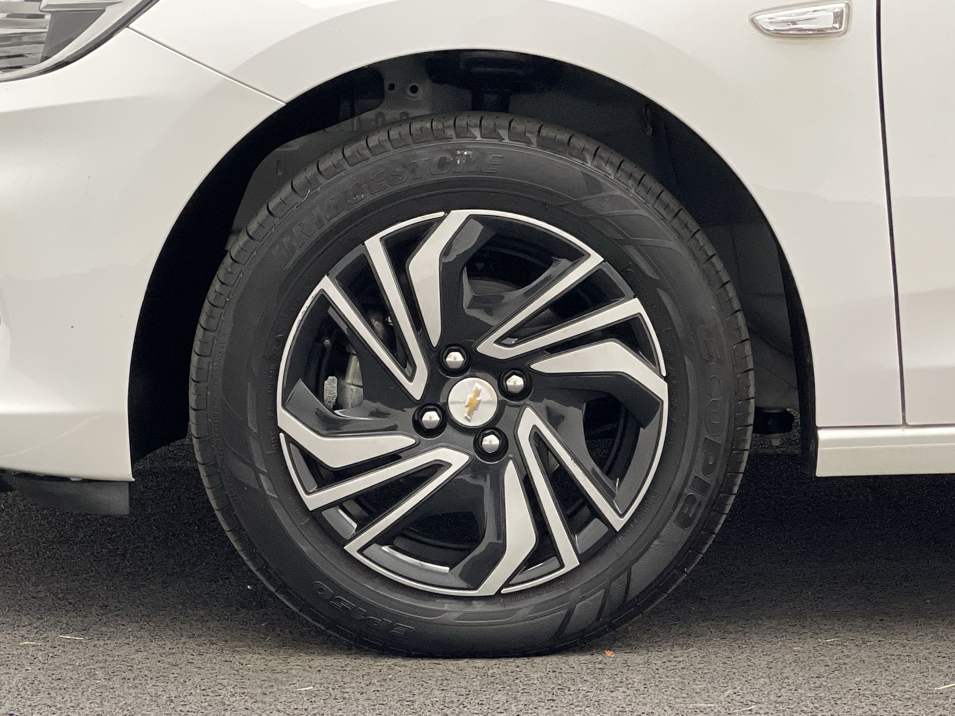 ONIX HATCH LT 1.0 12V TB Flex 5p Mec.