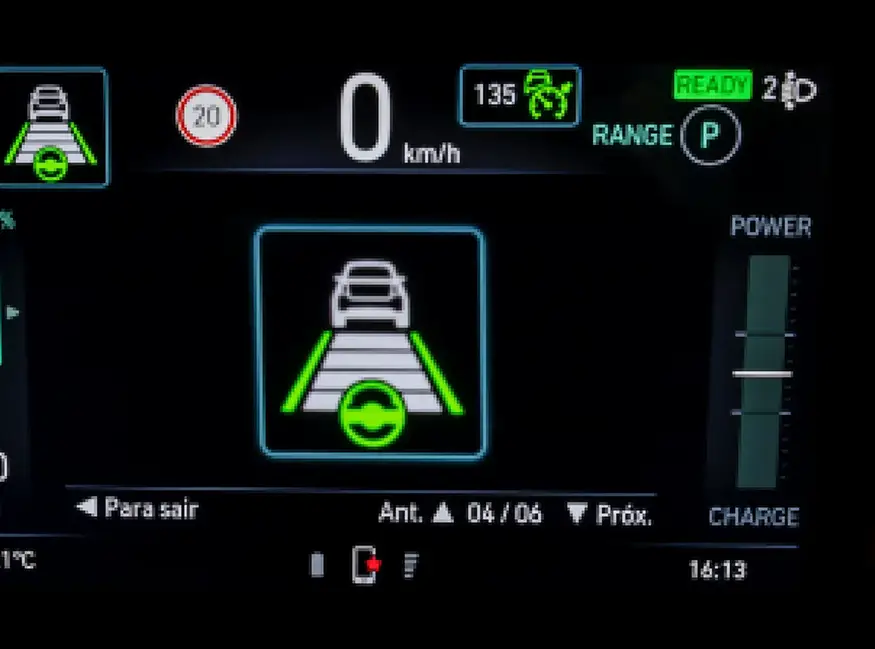 Piloto automático adaptativo (ACC) com Traffic Jam