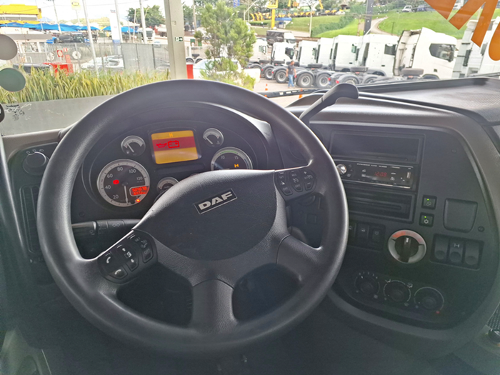 DAF-XF-XF 105 FTS 460 6x2 (diesel)(E5)