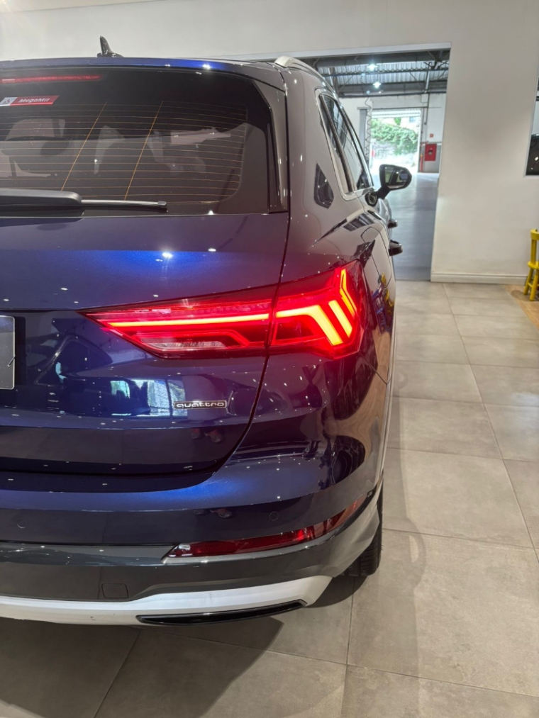 Audi-Q3-2.0 40 TFSI GASOLINA PERFORMANCE QUATTRO TIPTRONIC