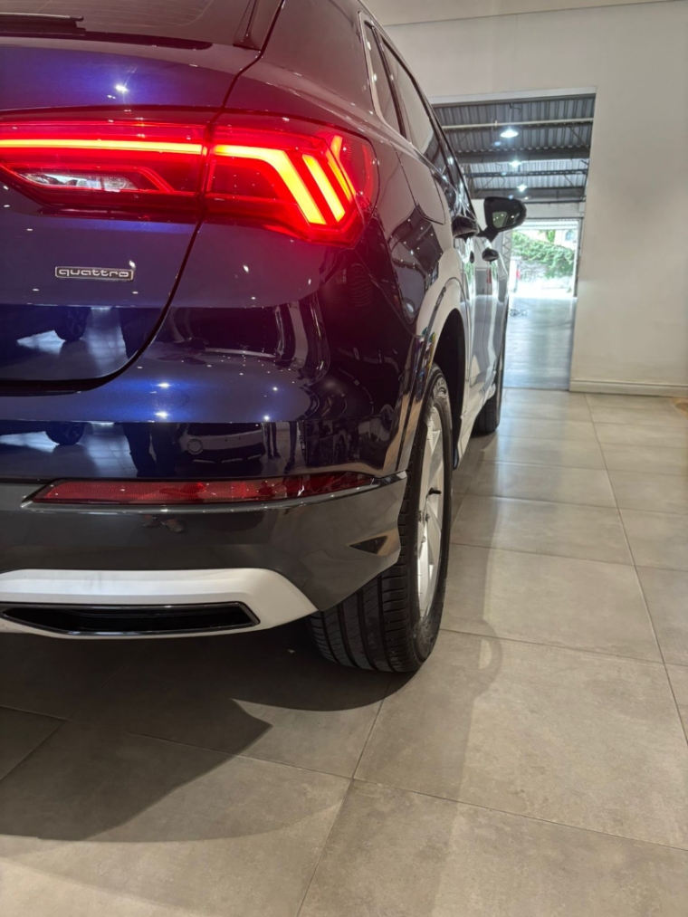 Audi-Q3-2.0 40 TFSI GASOLINA PERFORMANCE QUATTRO TIPTRONIC