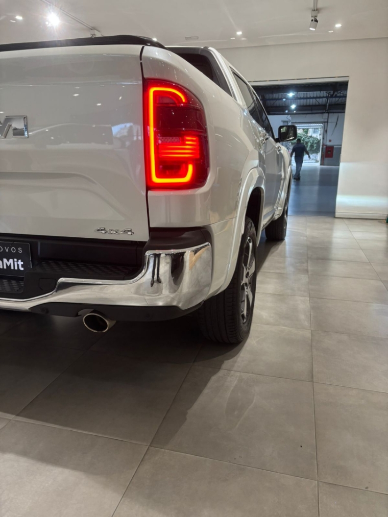 RAM-RAMPAGE-2.0 HURRICANE 4 TURBO GASOLINA LARAMIE 4X4 AUTOMÁTICO