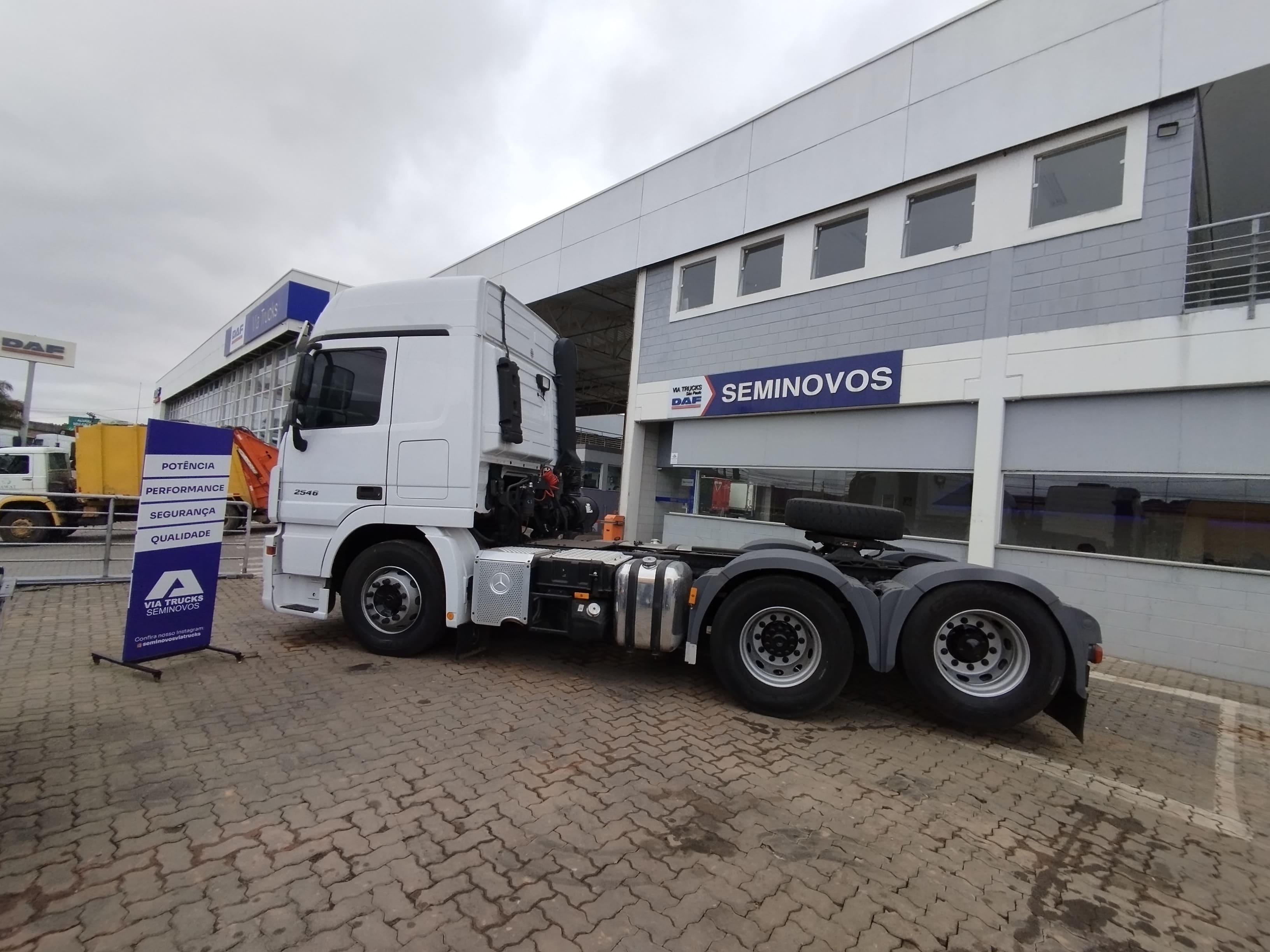 MERCEDES-BENZ-Actros-Actros 2546 LS 6x2 2p (diesel) (E5)