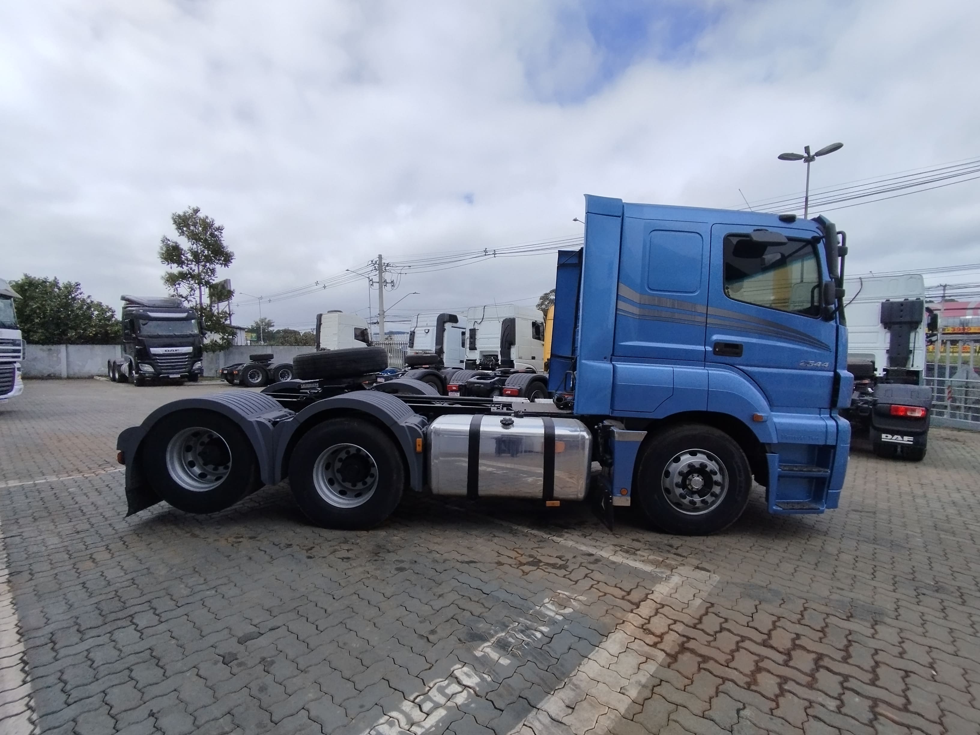 MERCEDES-BENZ-Axor-Axor 2544 S/LS 6x2 2p (diesel) (E5)