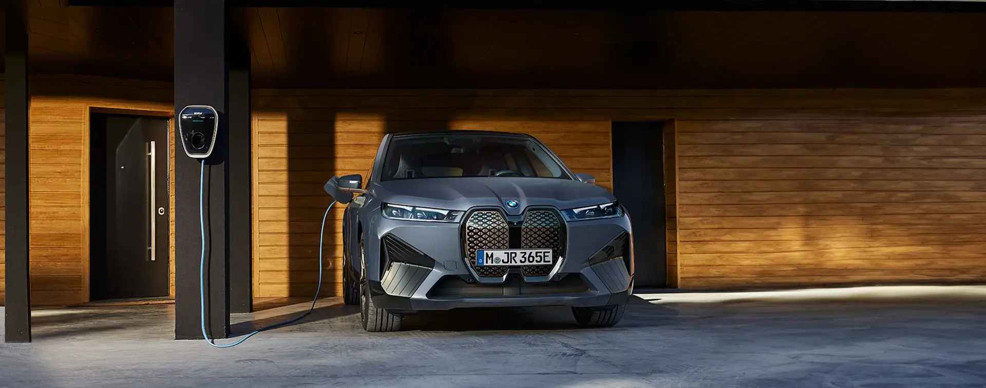 BMW iX M60 - O Esportivo Totalmente Elétrico