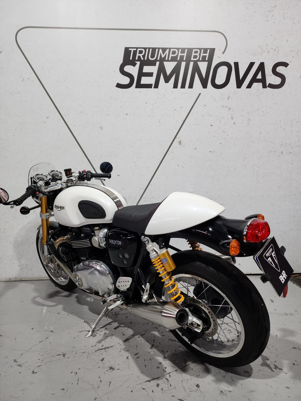 TRIUMPH-THRUXTON-THRUXTON R 1200cc