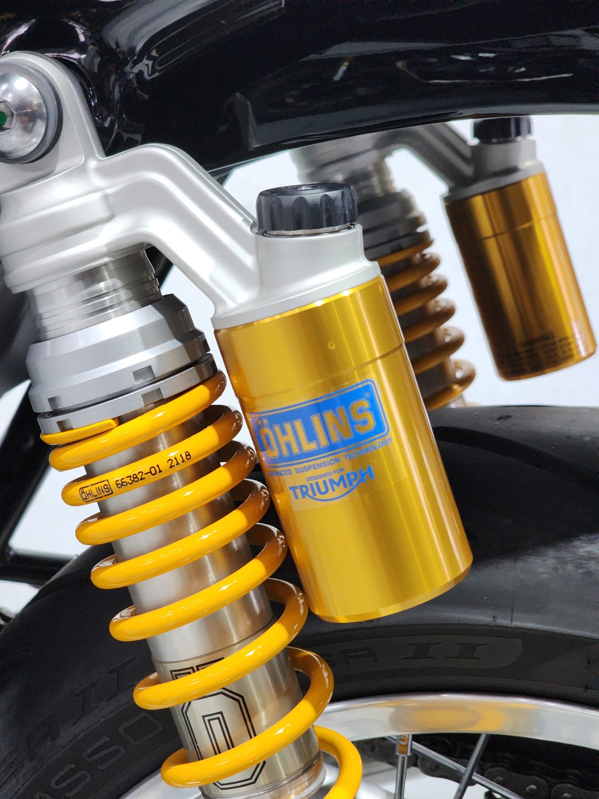 TRIUMPH-THRUXTON-THRUXTON R 1200cc