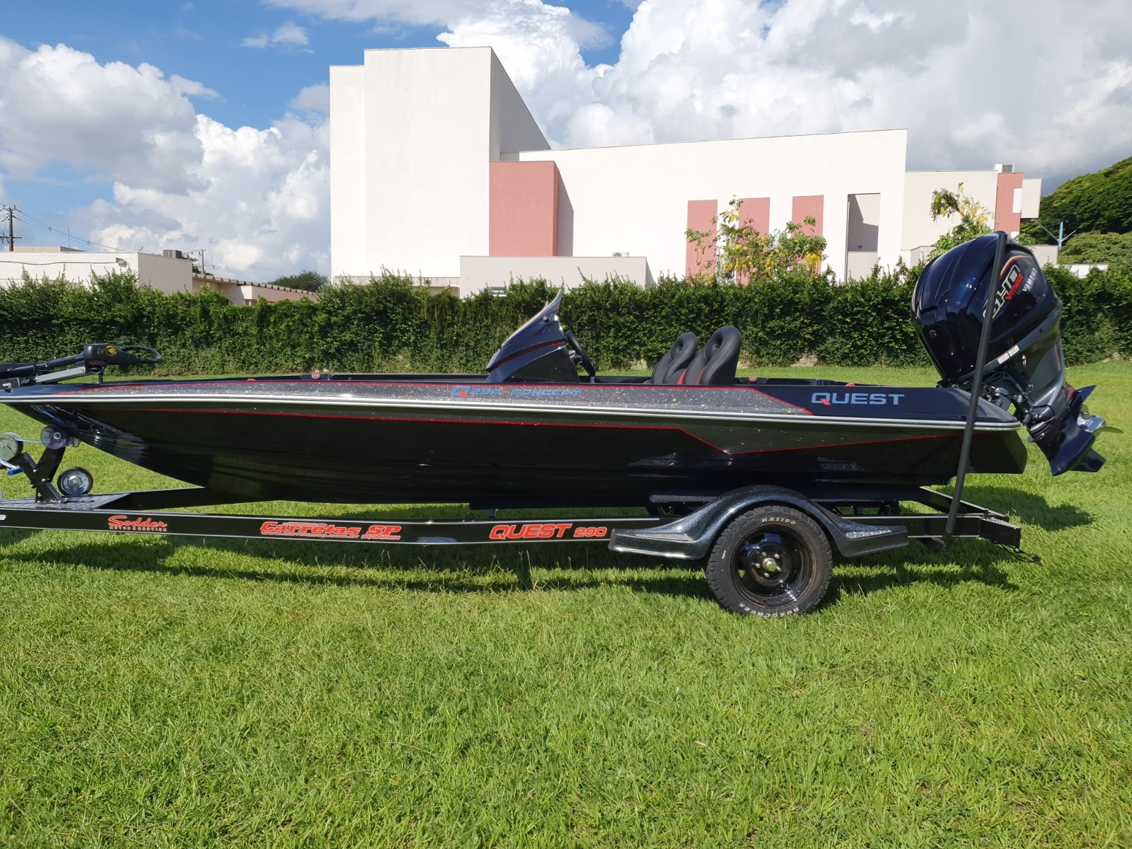 Embarcação Quest Q290-concept com Motor Yamaha Sho Vmax 250