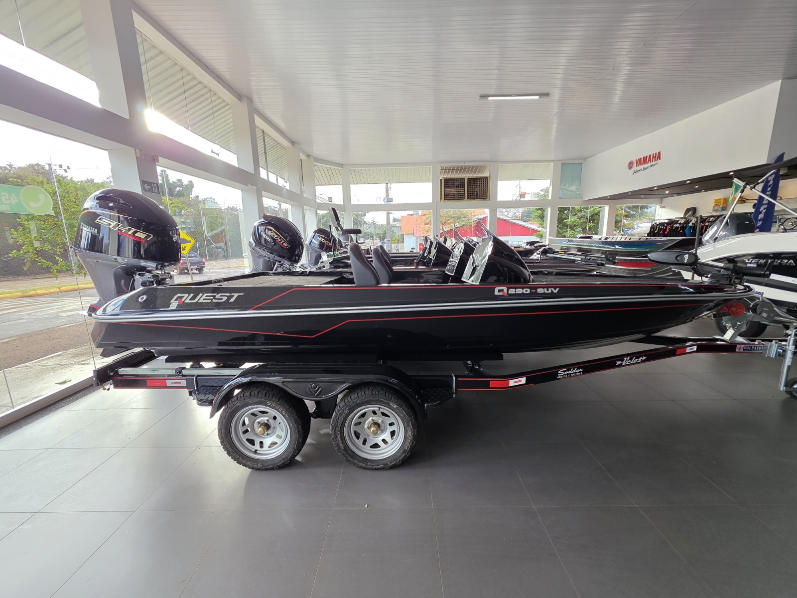 Quest Q290-SUV com Motor Yamaha V-max 175HP