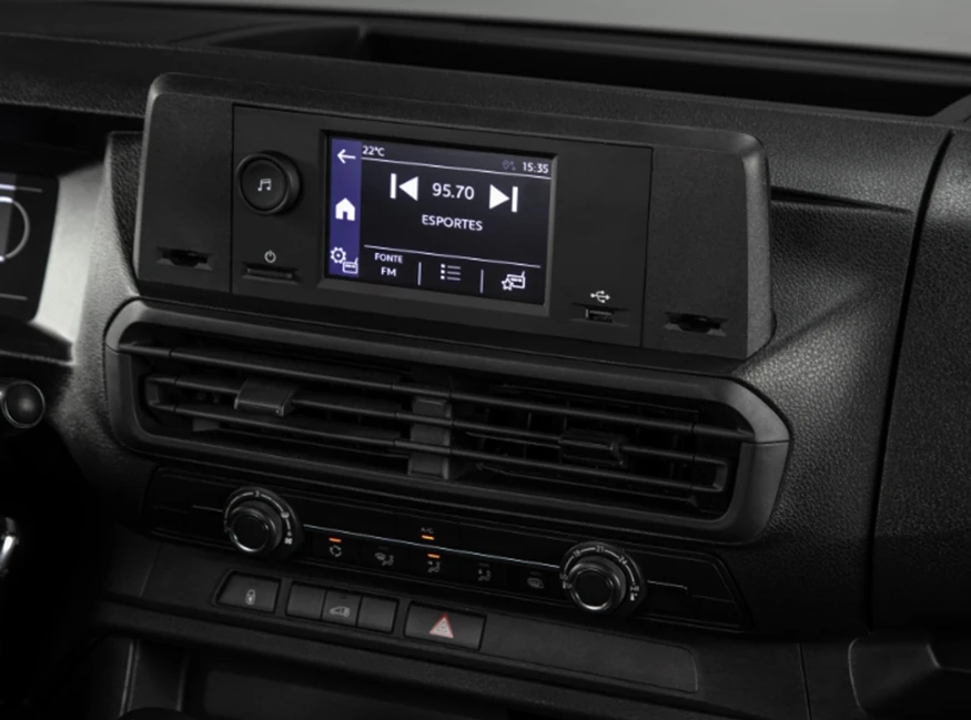 AR-CONDICIONADO E TOMADA 12V NO PAINEL