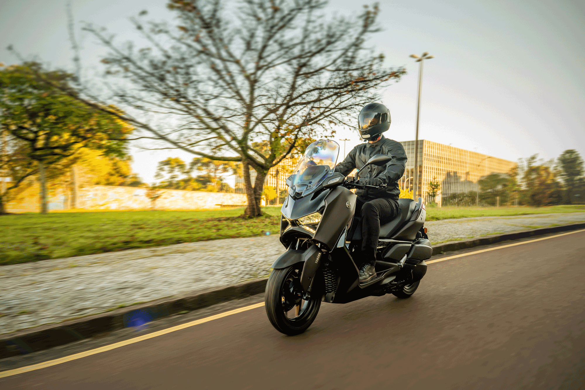 A nova XMax 300 é a melhor do Brasil