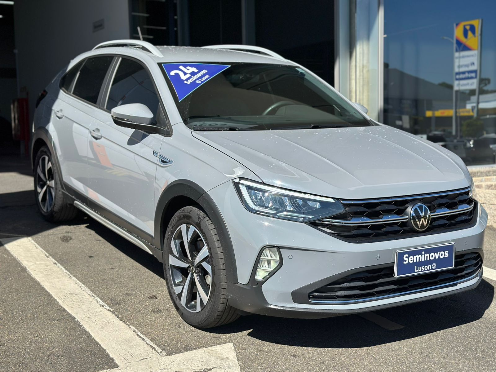 Nivus Highline 1.0 200 TSI Flex Aut.