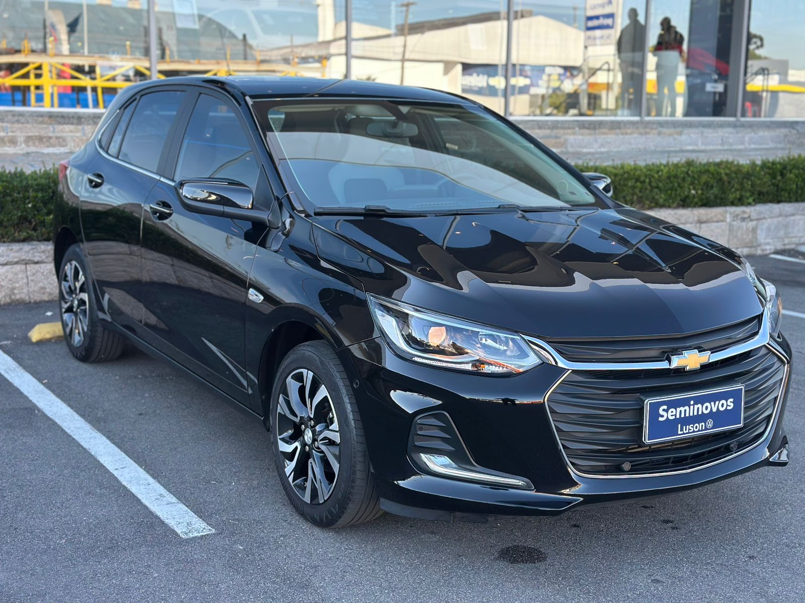 ONIX HATCH PREM. 1.0 12V TB Flex 5p Aut.