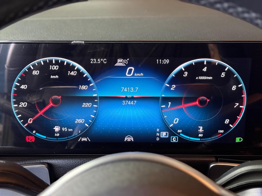 Mercedes-Benz-GLB 200-1.3 CGI GASOLINA PROGRESSIVE 7G-DCT