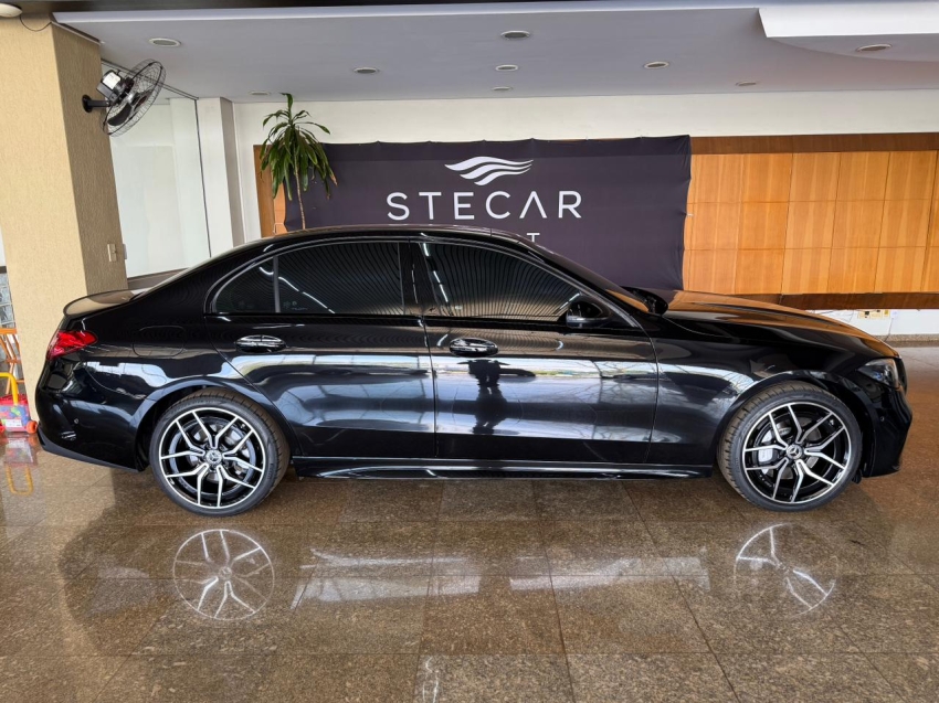 Mercedes-Benz-C 300-2.0 EQ BOOST HÍBRIDO AMG LINE 9G-TRONIC