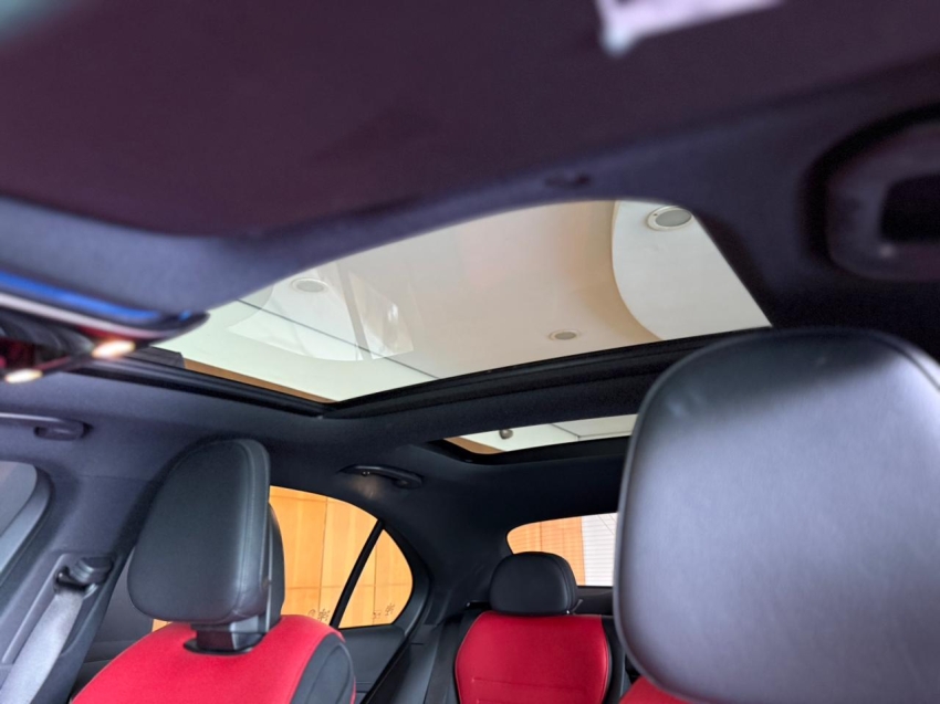 Mercedes-Benz-C 300-2.0 EQ BOOST HÍBRIDO AMG LINE 9G-TRONIC