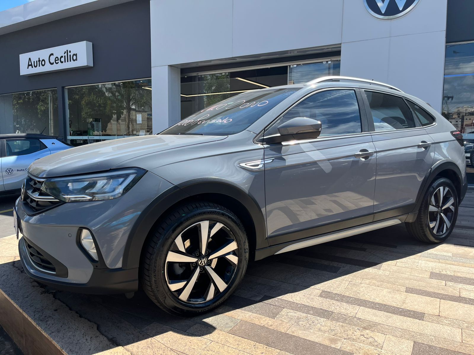 Nivus Highline 1.0 200 TSI Flex Aut.