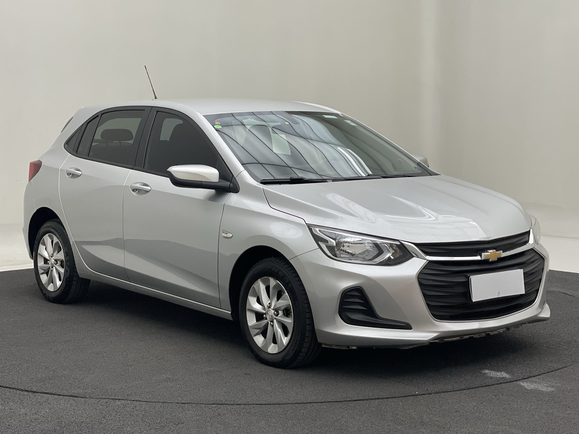 ONIX HATCH LT 1.0 12V TB Flex 5p Mec.