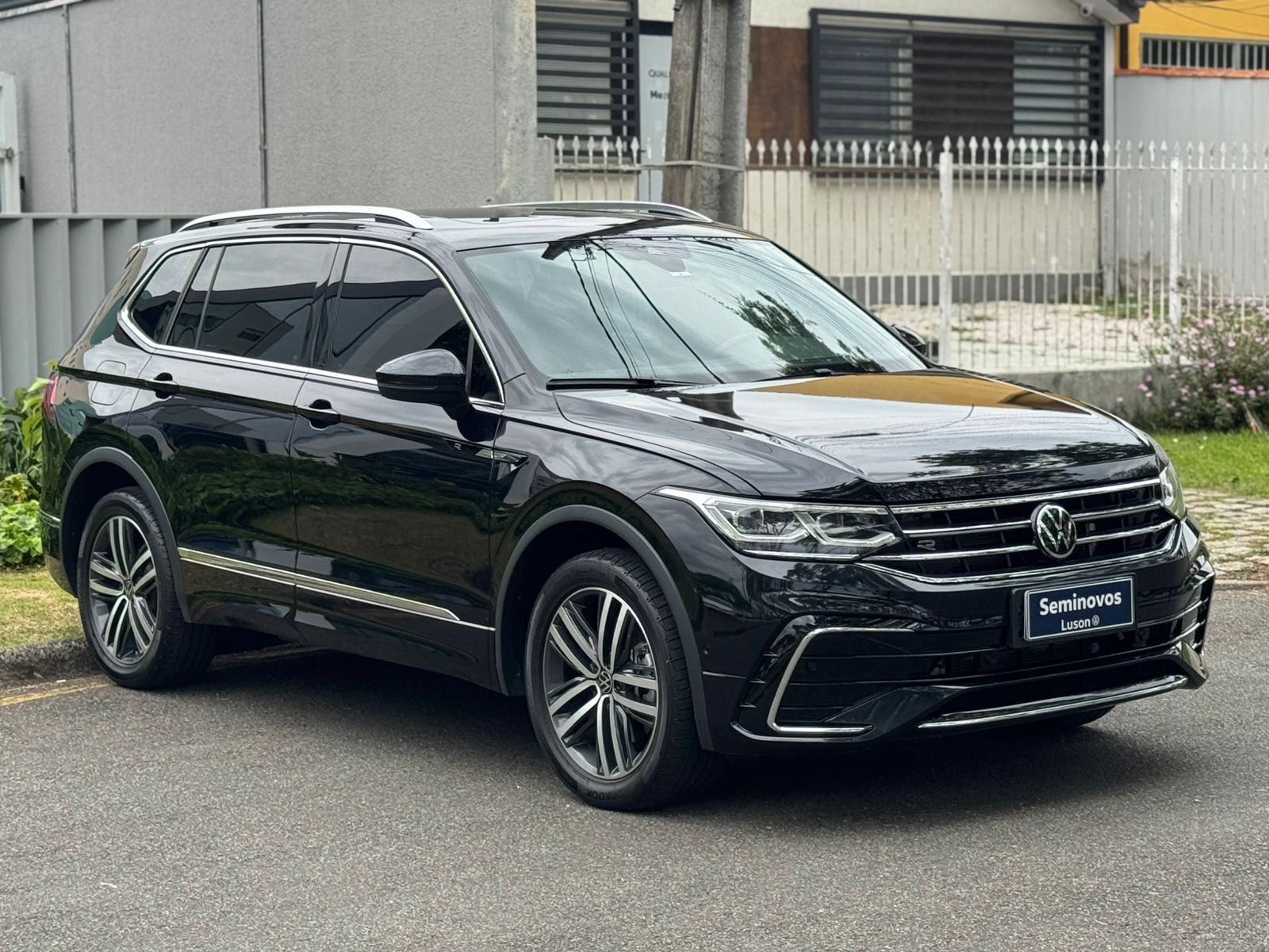 TIGUAN Allspac R-Line 300 TSI 2.0