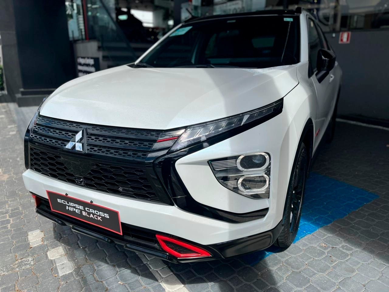 Eclipse Cross HPE Black 1.5 16V  Aut.