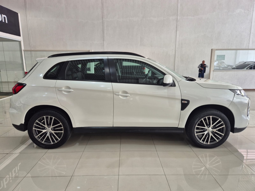 Mitsubishi-OUTLANDER SPORT-2.0 MIVEC FLEX GLS AUTOMÁTICO