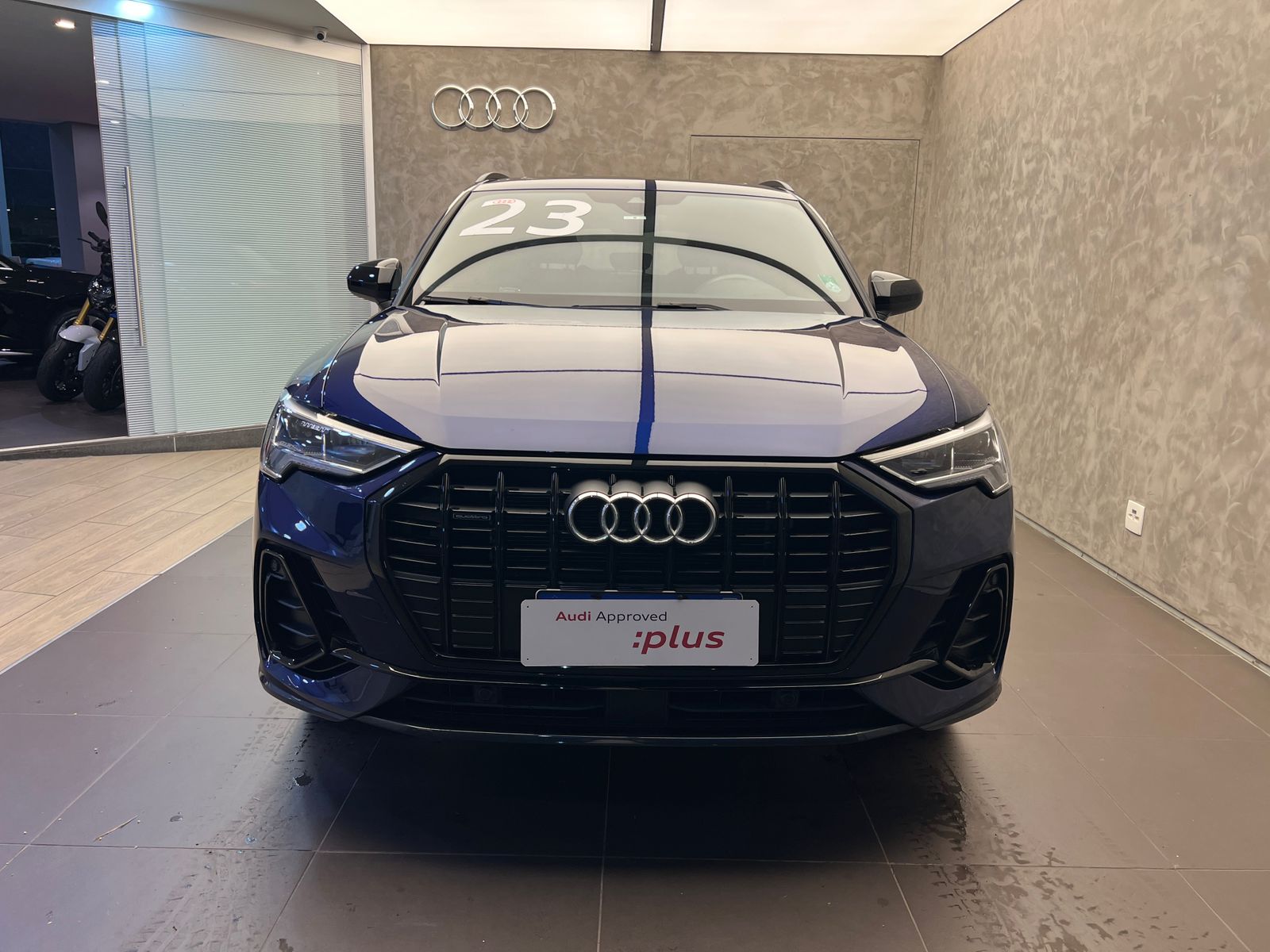 Q3 Perf. Black 2.0 TFSI Tiptr. Quattro