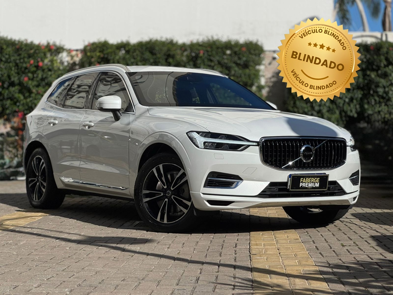 XC 60 T-8 MOMENTUM 2.0 (Híbrido)