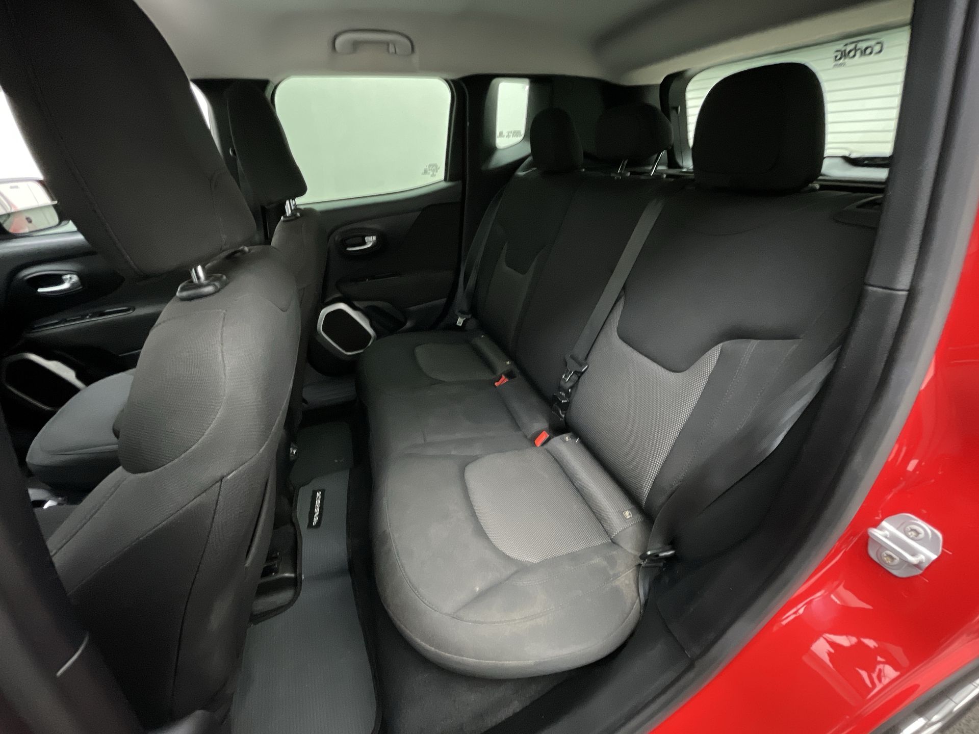 Renegade Sport 1.8 4x2 Flex 16V Aut.