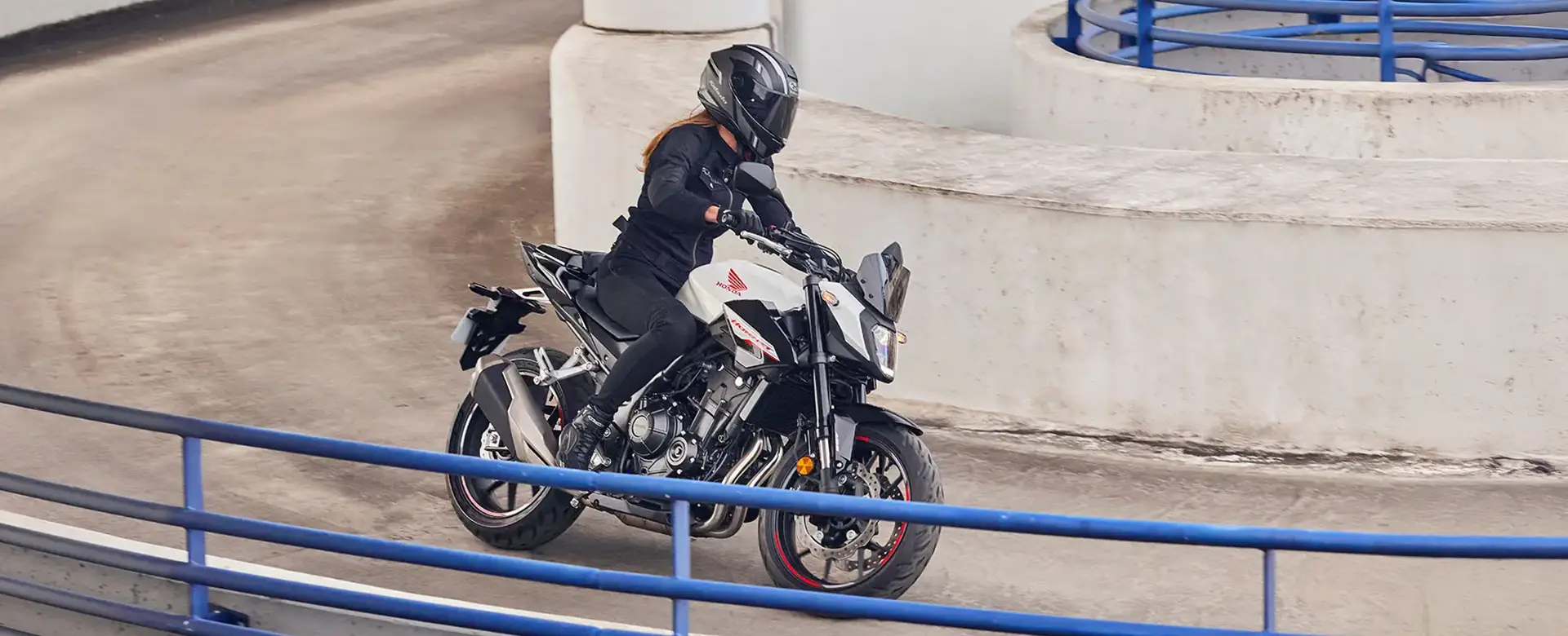 Hornet 500