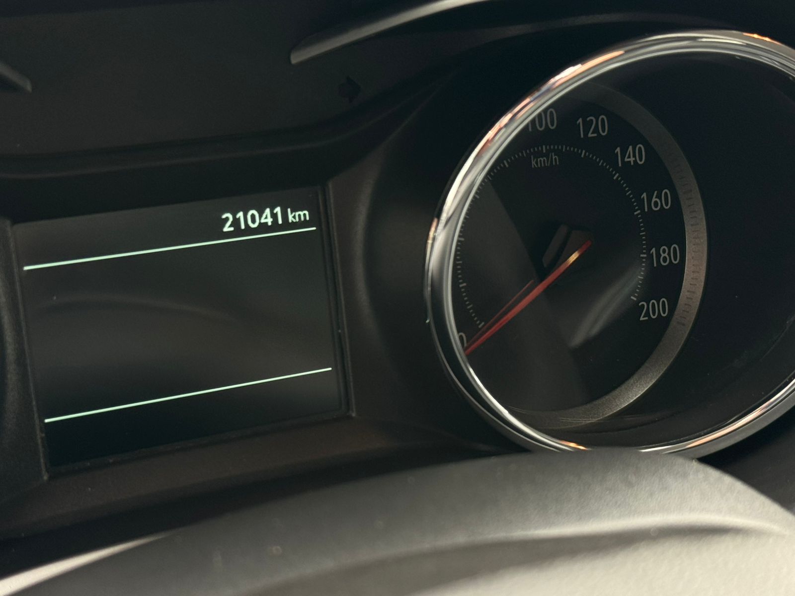 TRACKER LTZ 1.0 Turbo 12V Flex Aut.