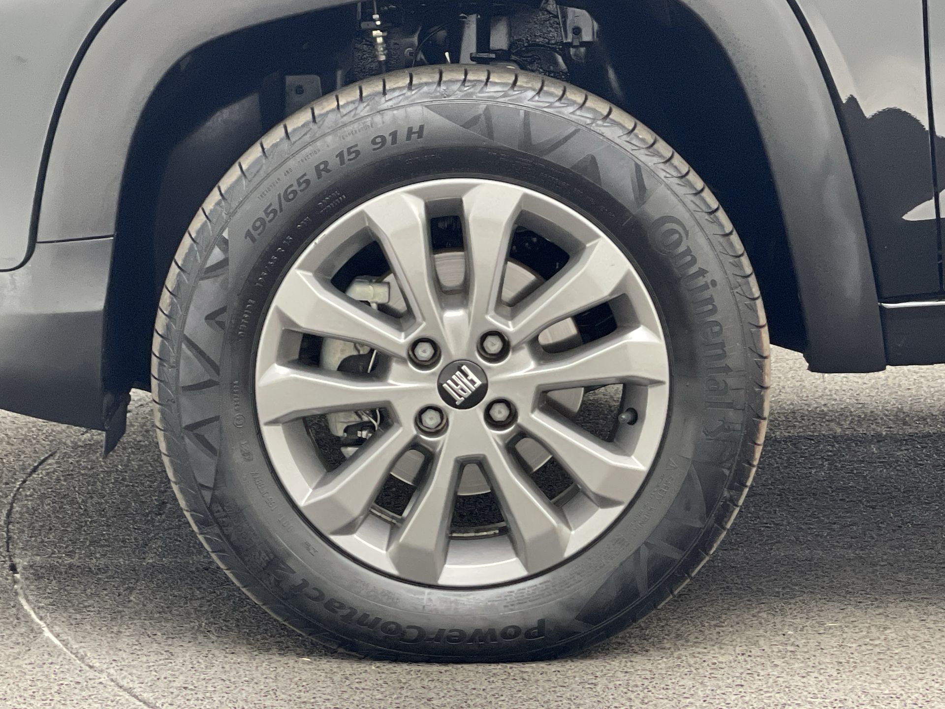 Strada Freedom 1.3 Flex 8V  CS Plus